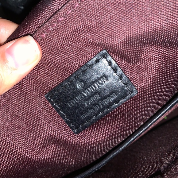 Louis Vuitton Purse - Picture 5 of 6